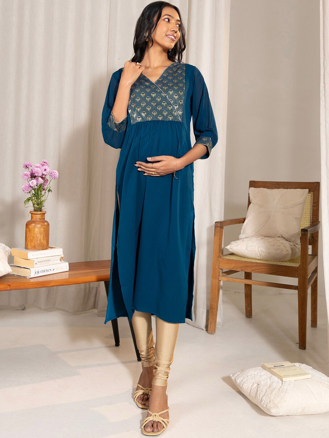 

Janasya Floral Yoke Design Foil Printed Maternity Straight Kurta, Teal