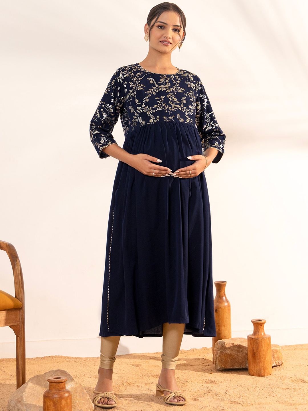 

Janasya Floral Yoke Design Foil Printed Gotta Patti Maternity A-Line Kurta, Navy blue