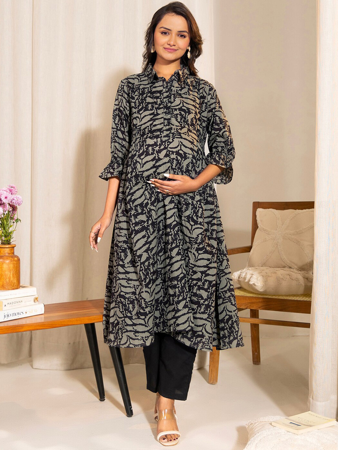 

Janasya Floral Printed Bell Sleeve A-Line Maternity Kurta, Grey