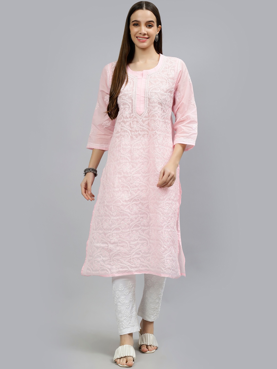 

Seva Chikan Women Ethnic Motifs Embroidered Chikankari Handloom Kurta, Pink