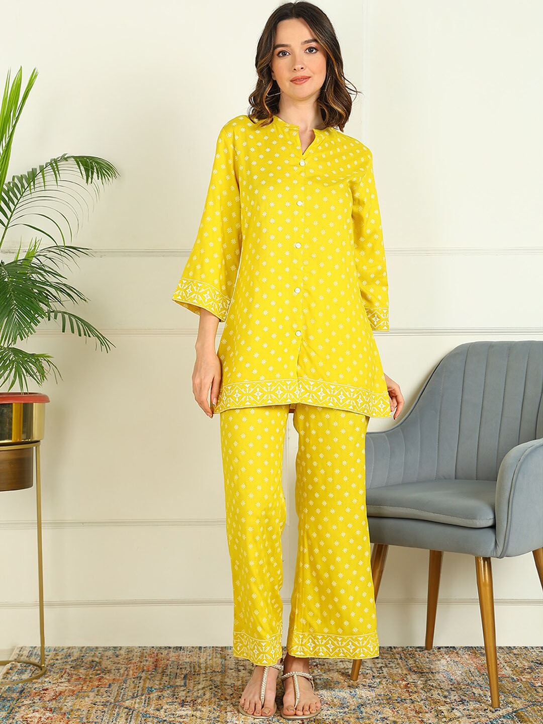 

mokshi Ethnic Motifs Printed Regular Kurta with Palazzos, Yellow