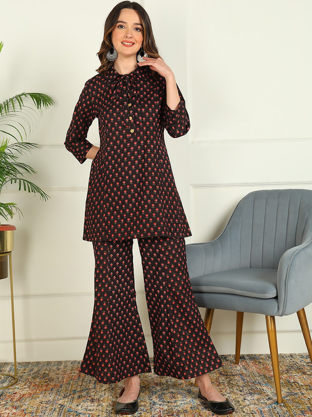 

mokshi Floral Printed Pure Cotton Kurti with Palazzos, Black