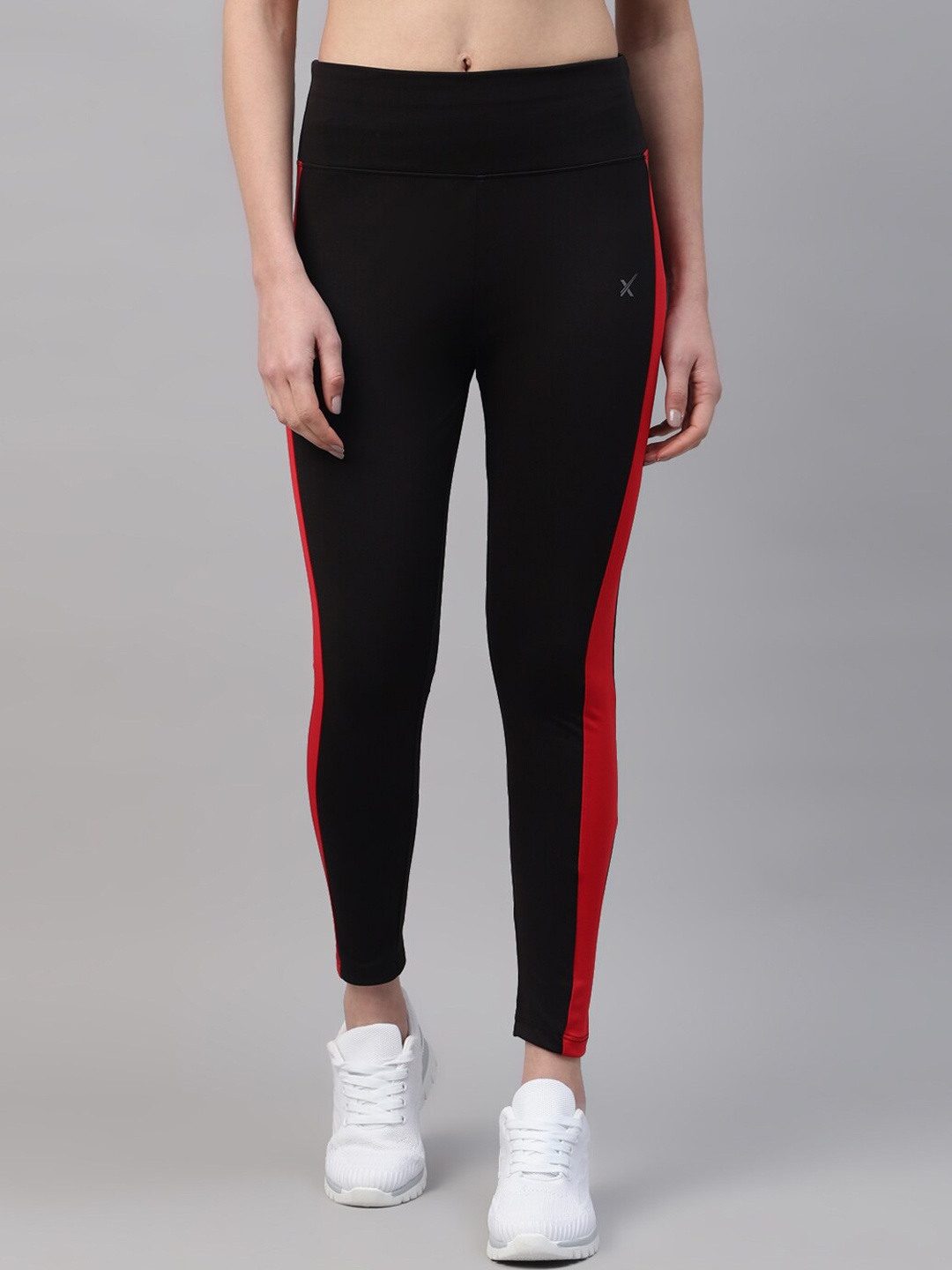 

HRX by Hrithik Roshan Women Black Ankle Length Training Tights
