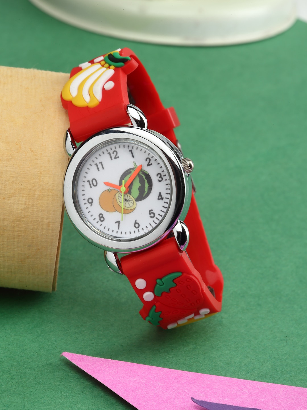 

Stoln Unisex Kids Patterned Dial & Straps Analogue Watch 18714-2-J-20007651, Red