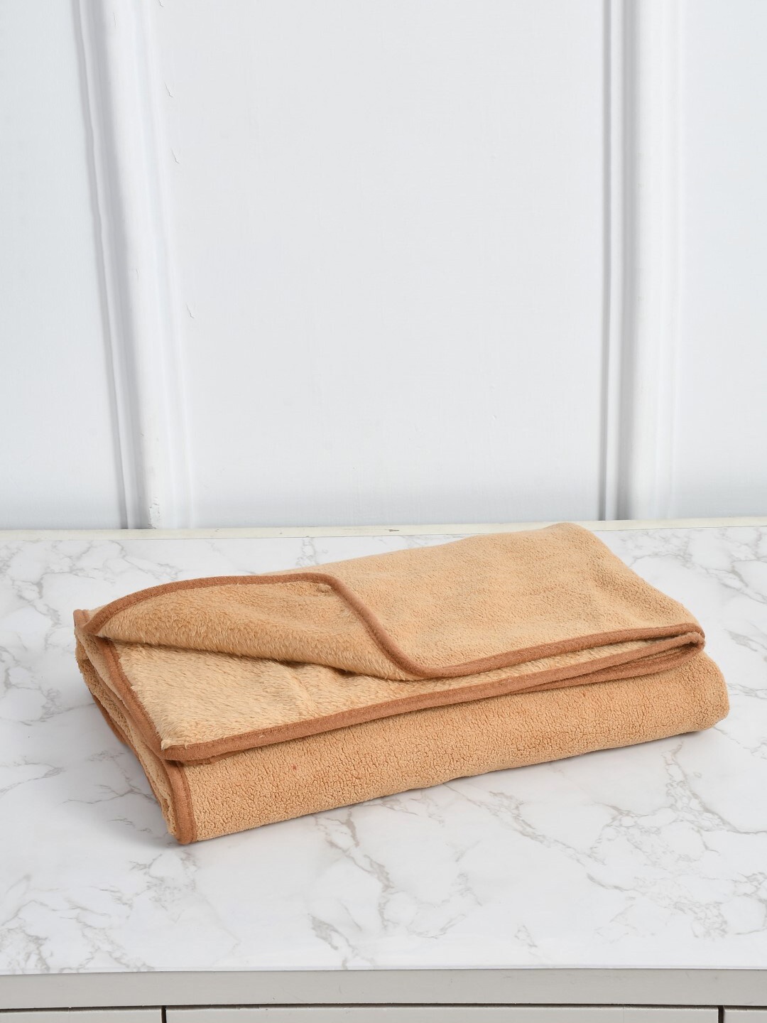 

Cotton Bolls Textiles Brown Microfiber 300 GSM Bath Towel