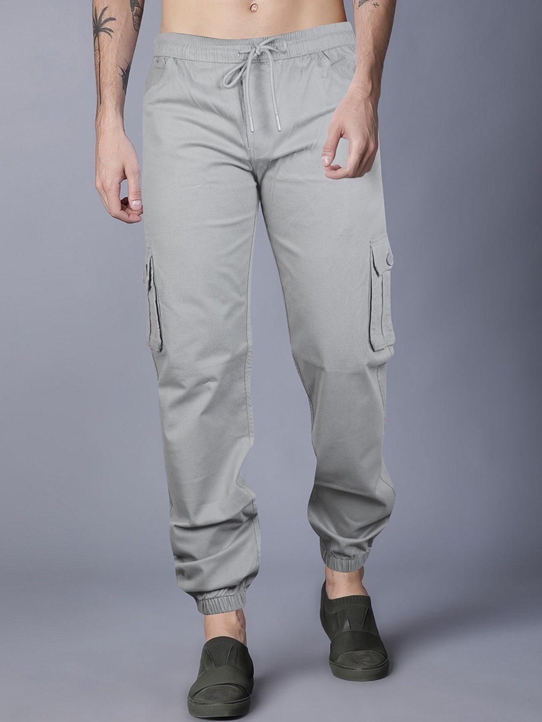 

Jb Just Men Relaxed Mid-Rise Cargo Joggers, Grey