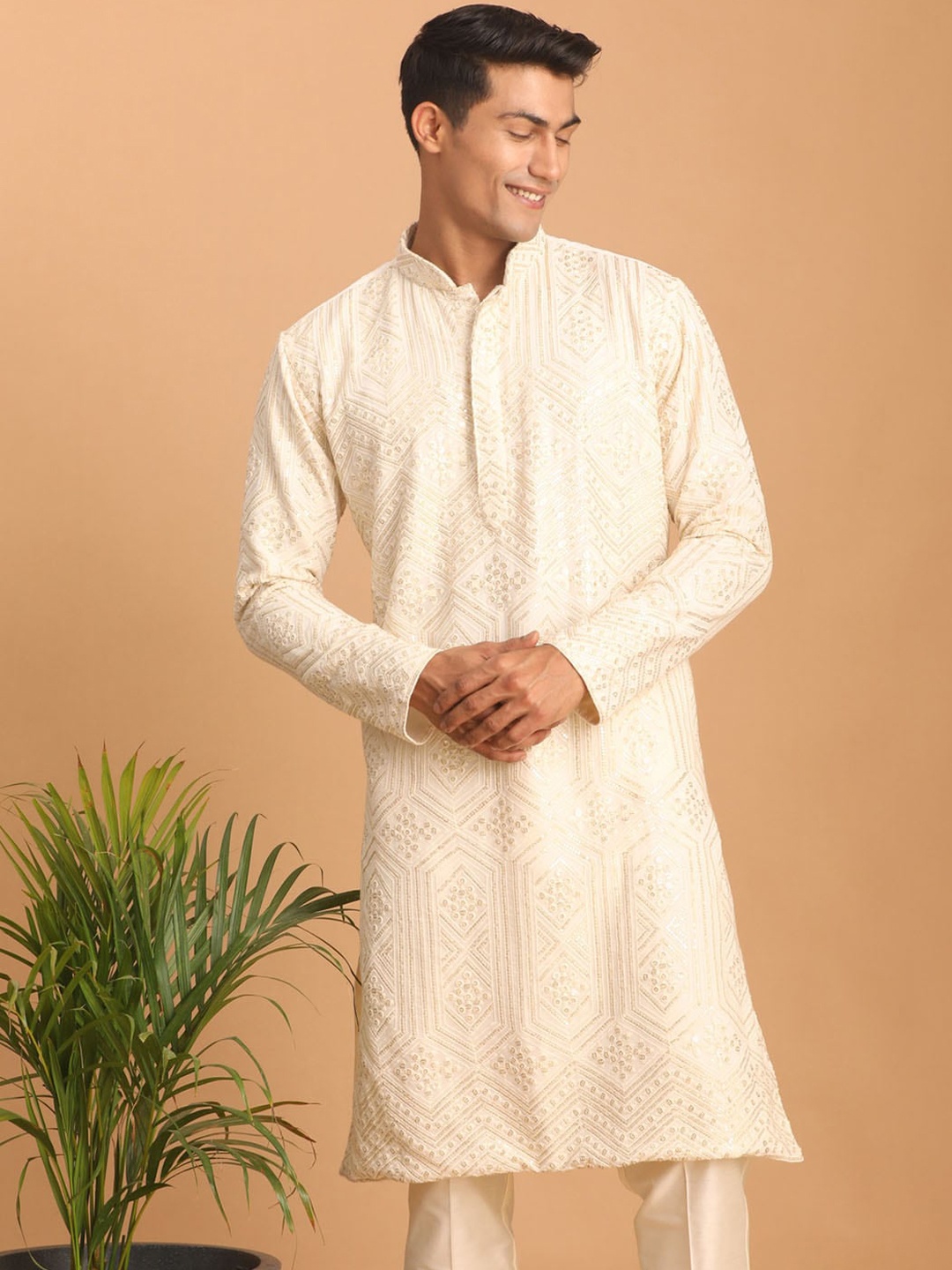 

SHRESTHA BY VASTRAMAY Men Ethnic Motifs Thread Work Kurta, Cream