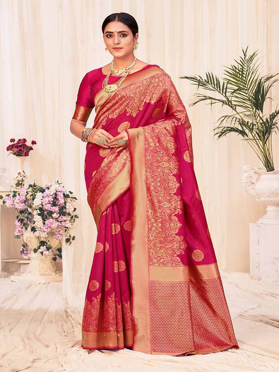 

KALINI Ethnic Motifs Woven Design Zari Banarasi Saree, Red