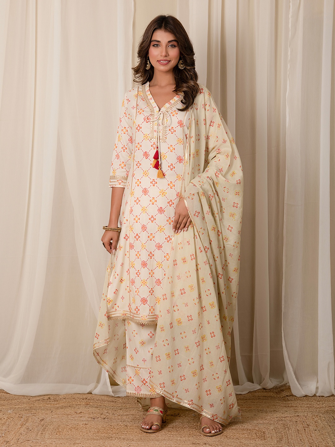 

Mulmul Women Floral Printed Regular Gotta Patti Pure Cotton Kurta with Trousers & With Dupatta, Cream