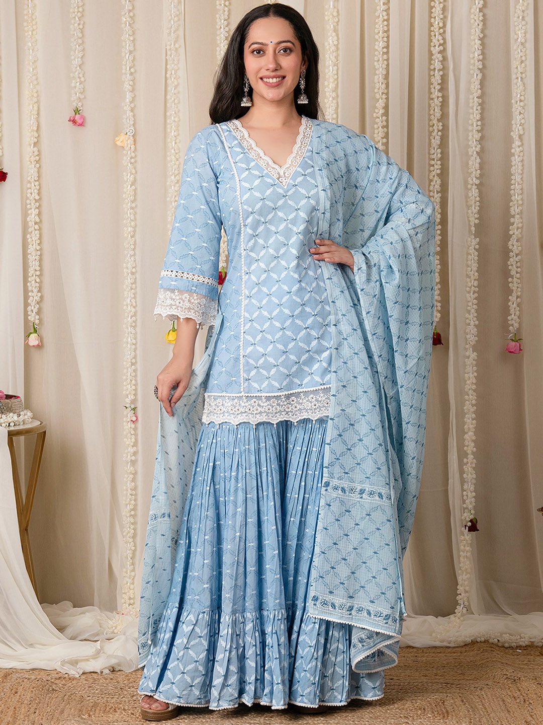 

Mulmul Floral Printed Regular Pure Cotton Kurti With Sharara & Dupatta, Blue