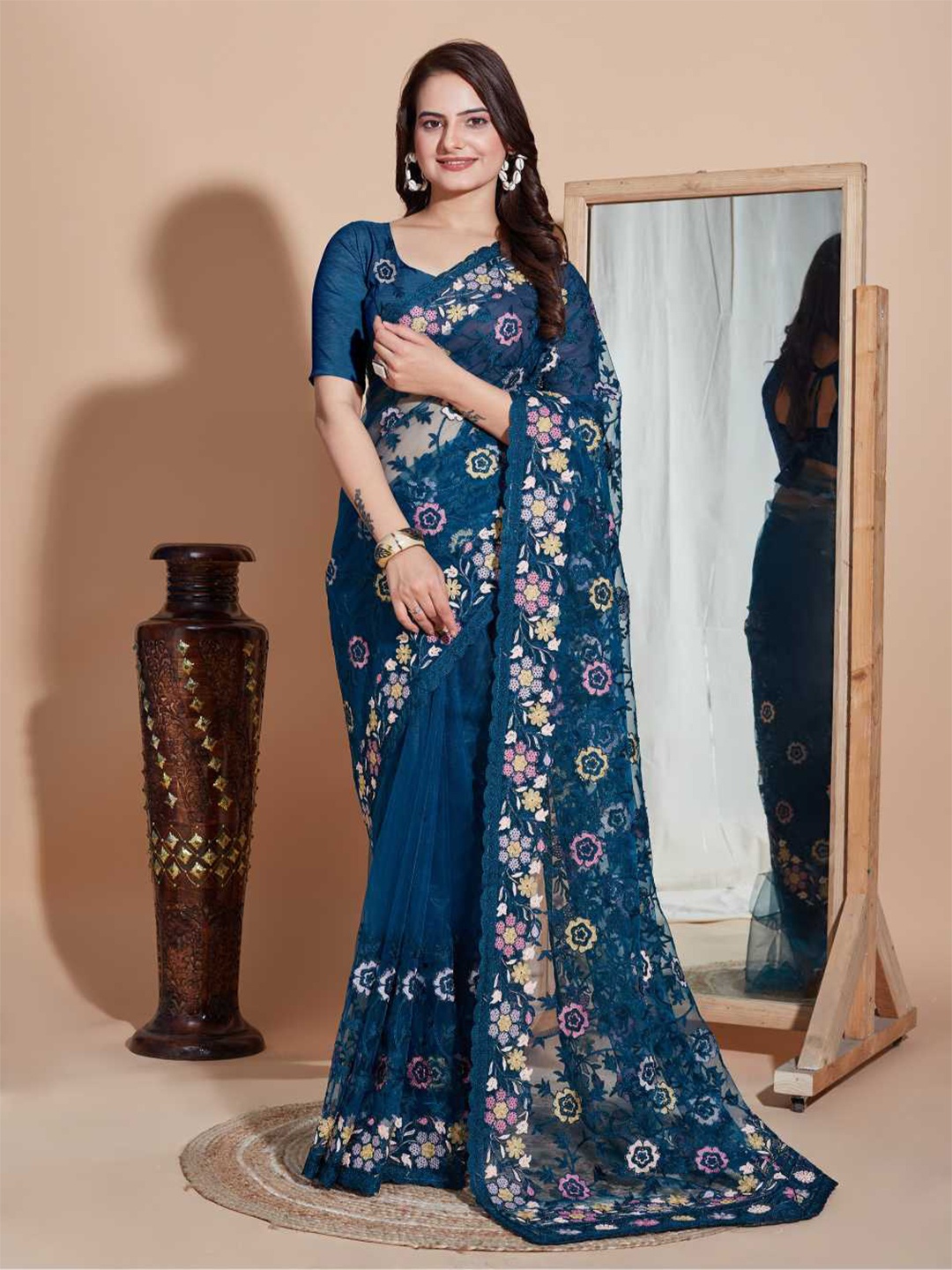 

VAIRAGEE Floral Embroidered Net Saree, Teal