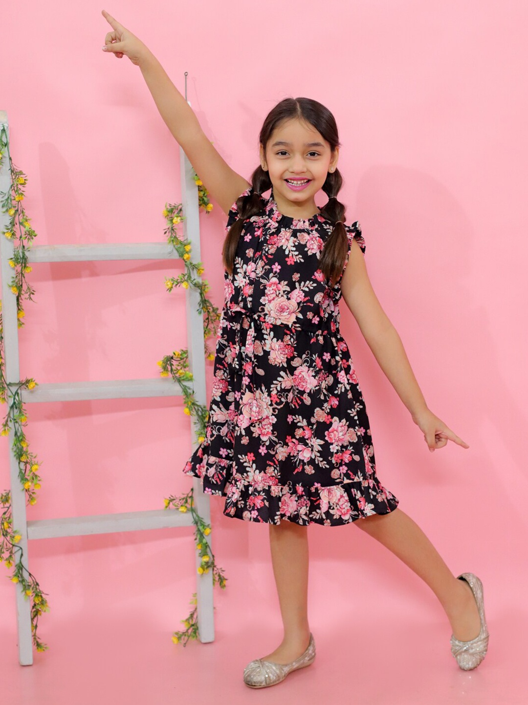 

KidsDew Girls Floral Printed High Neck A-Line Dress, Black