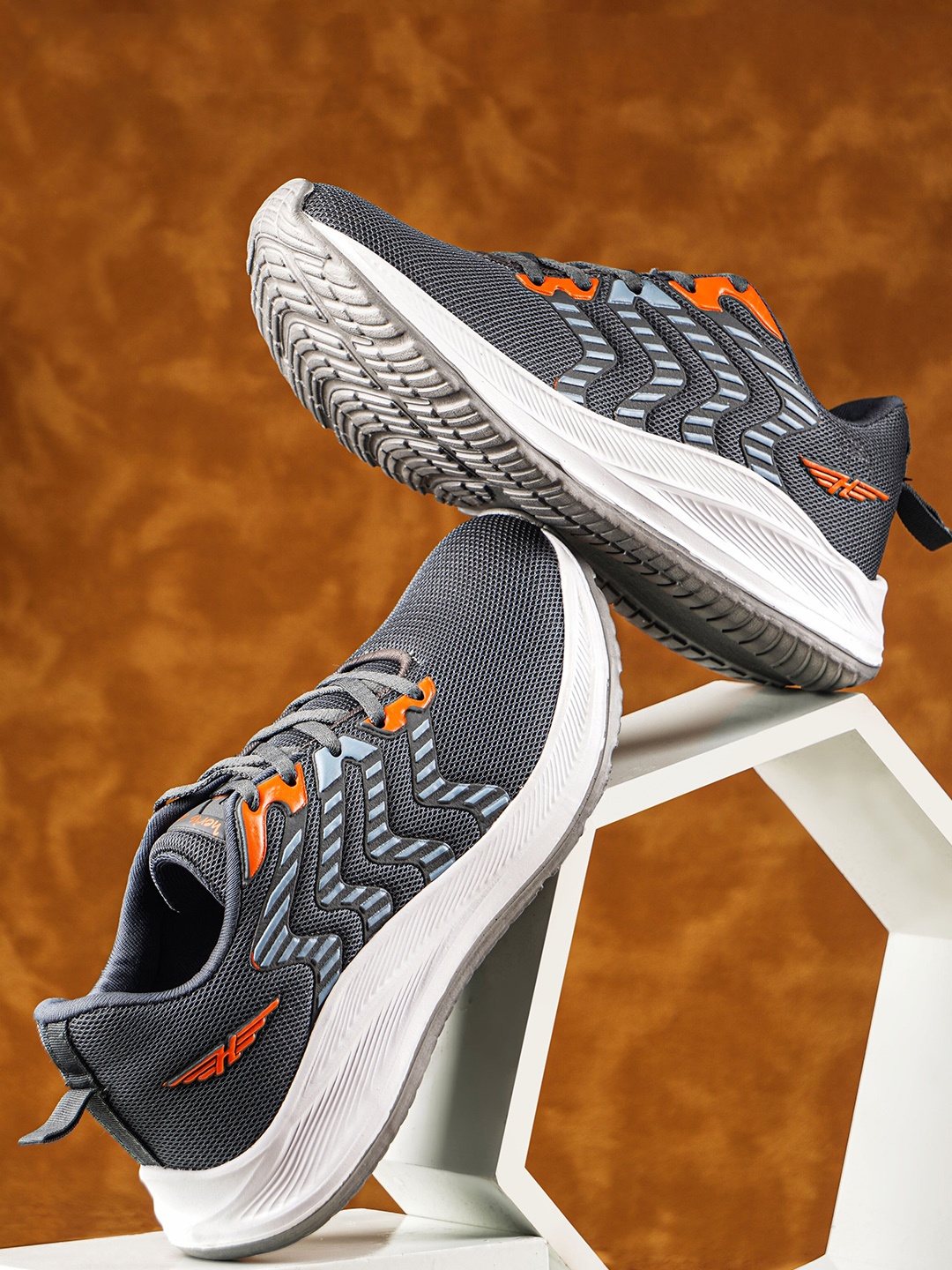 

Heris & Hemly Men Lace Up Flyknit Mesh Running Shoes, Grey