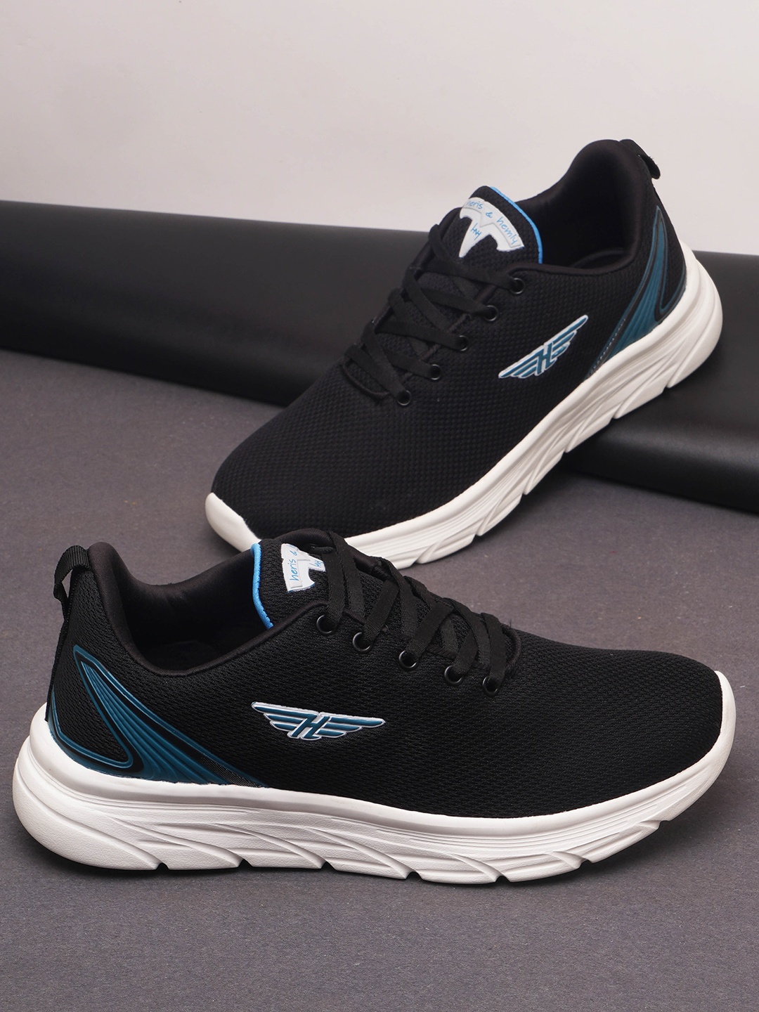

Heris & Hemly Men Lace Up Mesh Running Shoes, Black