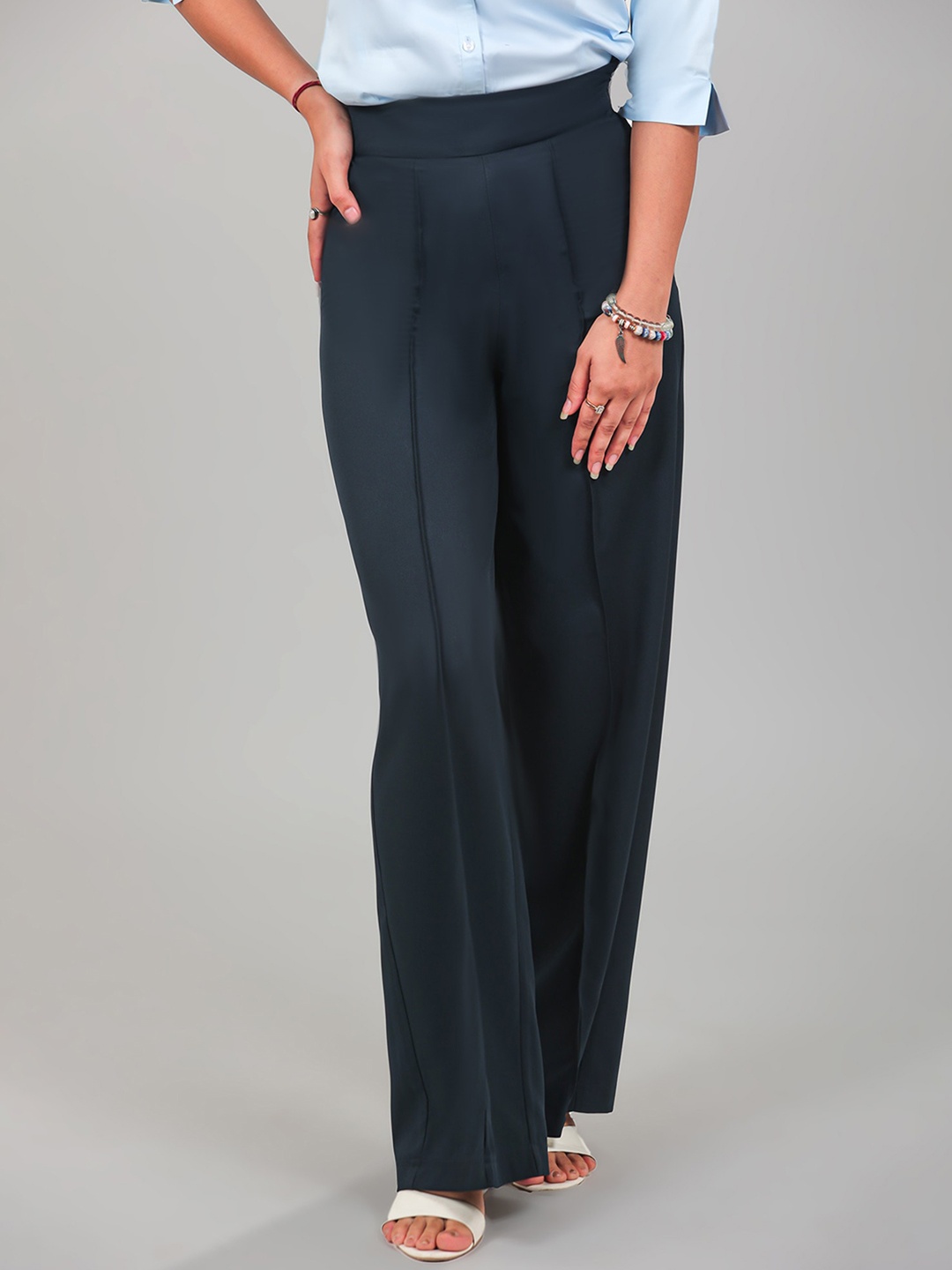 

BLUEBIRD Women Relaxed Loose Fit High-Rise Trousers, Navy blue