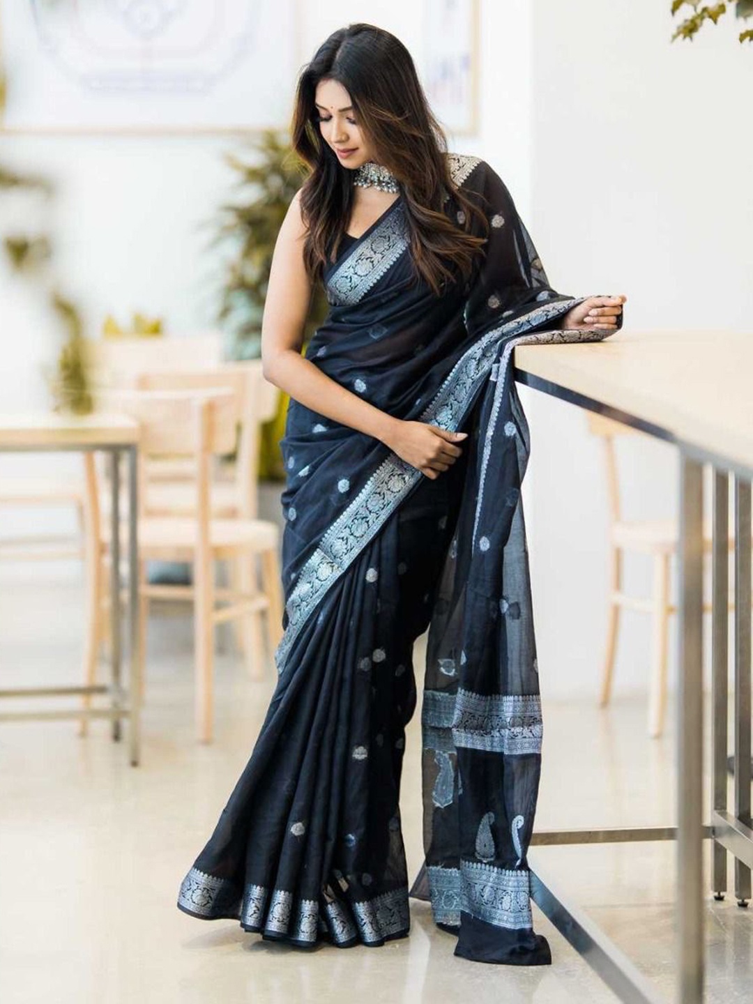 

bansari textiles Ethnic Motifs Woven Design Zari Detailed Cotton Silk Banarasi Saree, Black