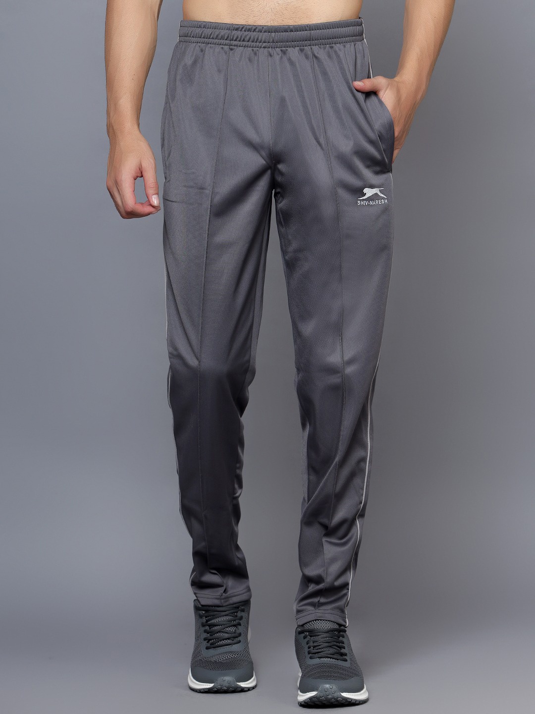 

Shiv Naresh Men Mid-Rise Side Pockets Track Pants, Grey