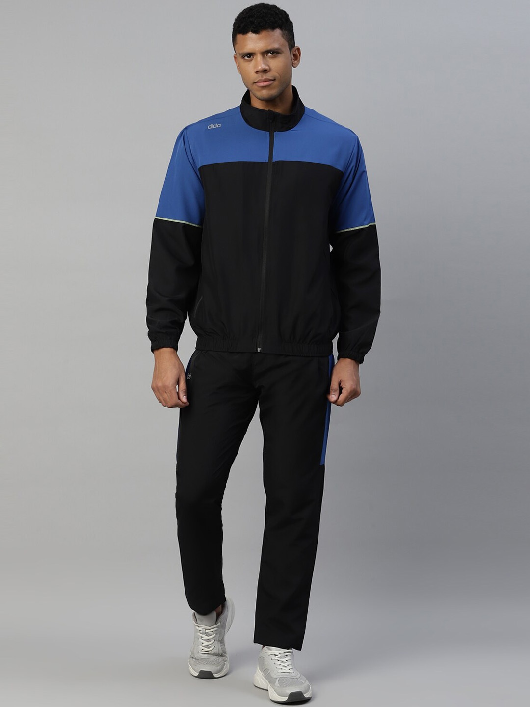 

DIDA Men Colourblocked Comfort Fit Training Or Gym Tracksuit, Black