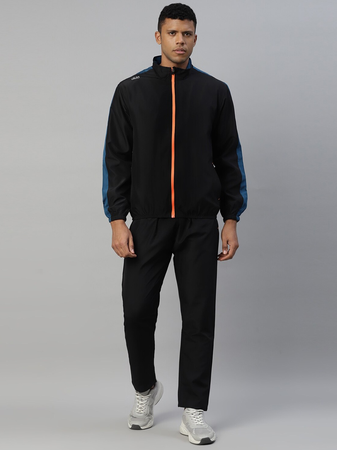 

DIDA Lightweight Quick Dry Sporty Jacket With Track Pant, Black