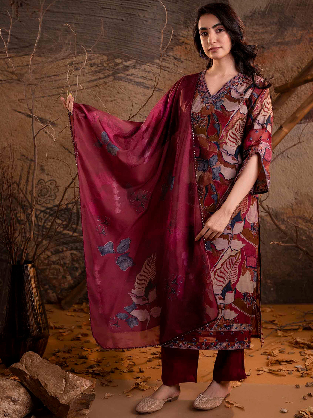 

KALINI Floral Printed Sequinned Beads & Stone Kurta with Trousers & Dupatta, Maroon