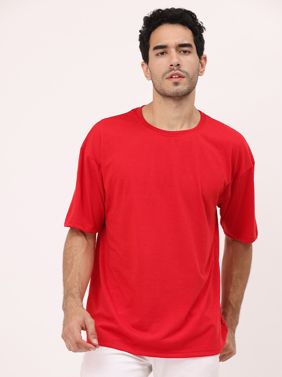 

Leotude Round Neck Drop Shoulder Sleeves T-Shirt, Red
