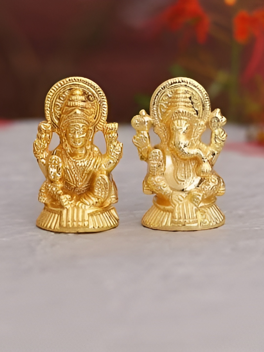 

Navyaksh Gold-Toned Showpiece