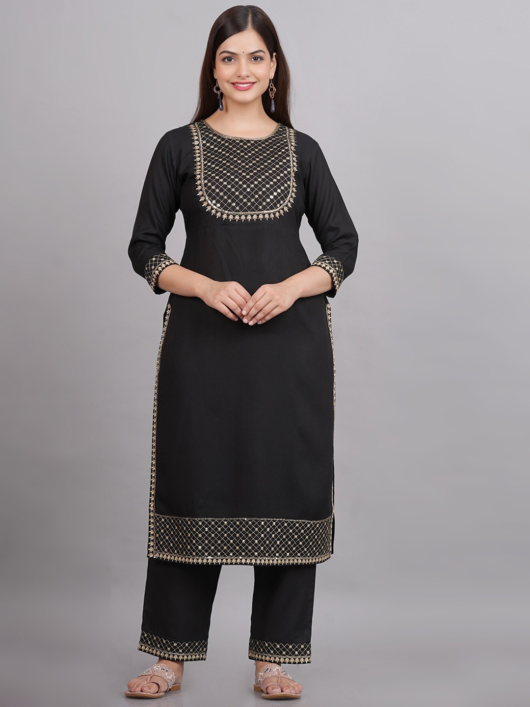 

NEW4U Ethnic Motifs Embroidered Sequinned Kurta with Palazzos, Black