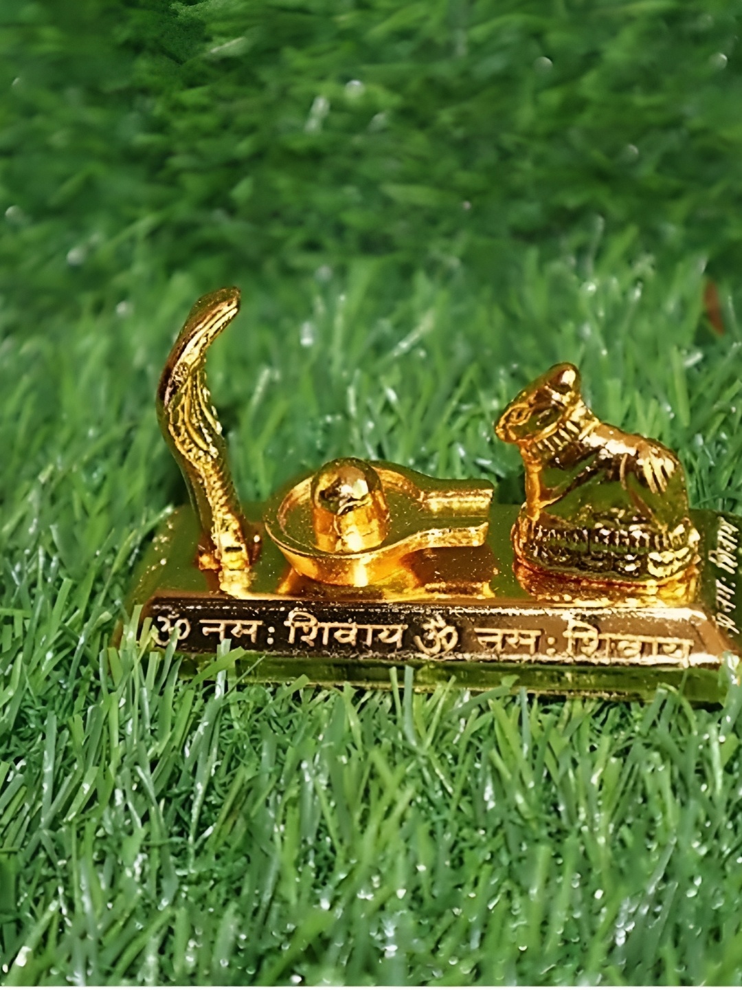 

Navyaksh Gold-Toned Showpiece