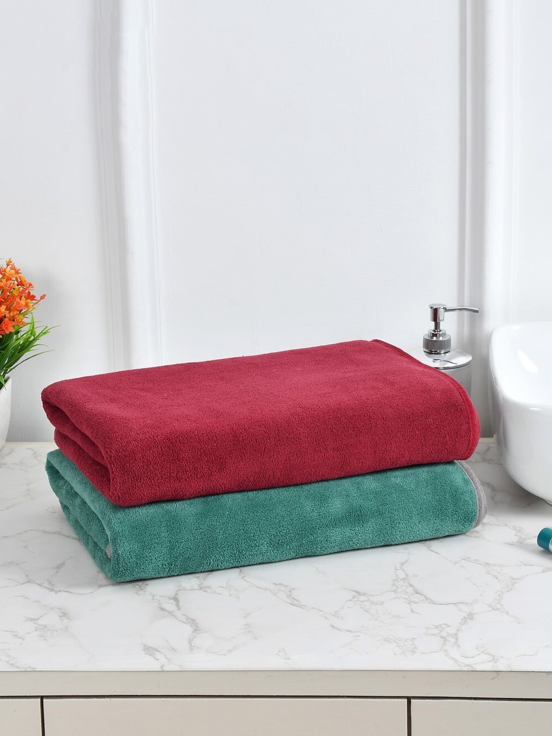 

Cotton Bolls Textiles Maroon 2 Pieces 300 GSM Bath Towels