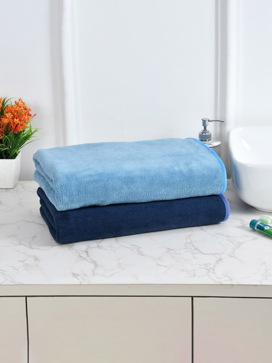 

Cotton Bolls Textiles Blue 2 Pieces 300 GSM Bath Towels