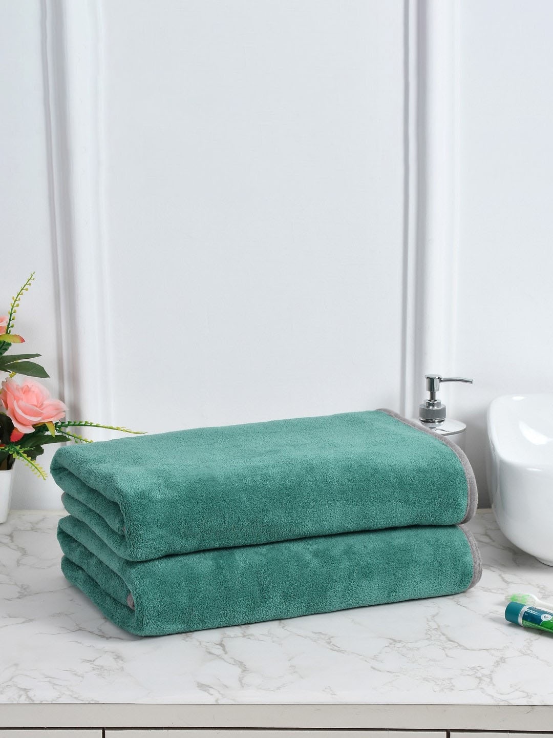 

Cotton Bolls Textiles Green 2 Pieces 300 GSM Bath Towels