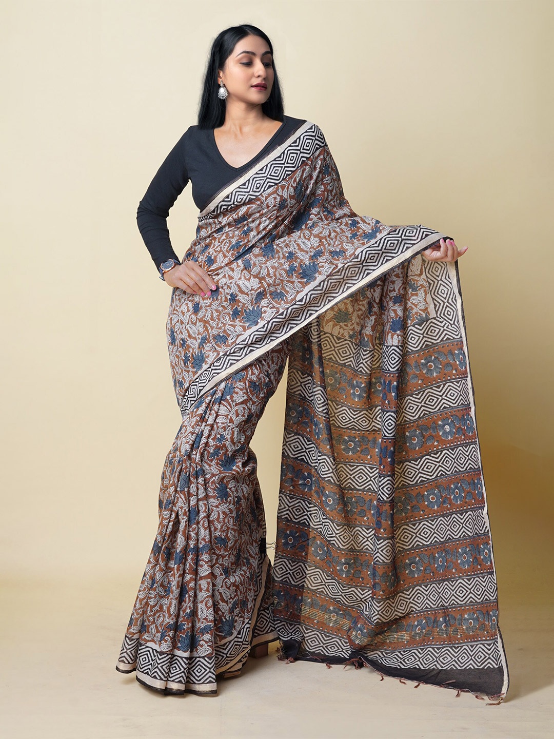 

Unnati Silks Floral Printed Silk Cotton Chanderi Saree, Brown