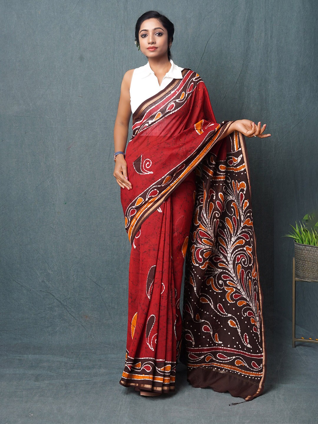 

Unnati Silks Batik Printed Silk Cotton Chanderi Saree, Red