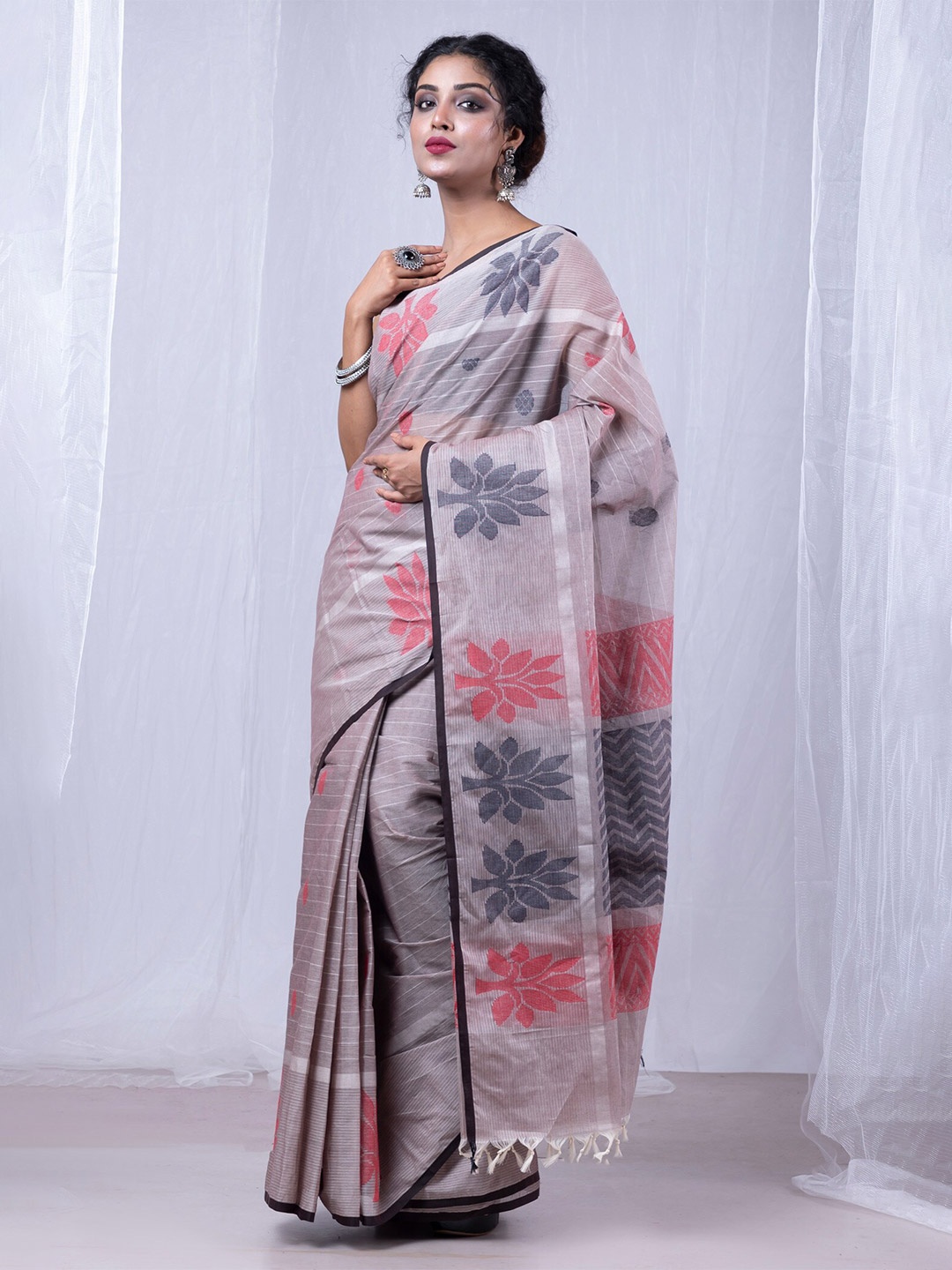 

Unnati Silks Ethnic Motifs Woven Design Pure Chettinad Cotton Saree, Beige