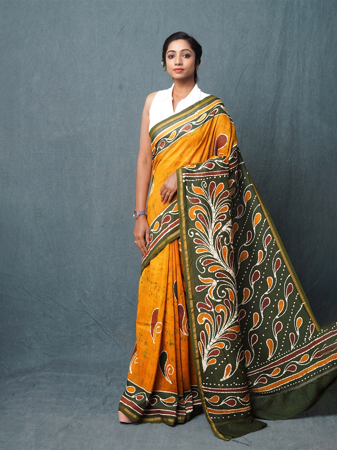 

Unnati Silks Batik Printed Zari Silk Cotton Chanderi Saree, Yellow