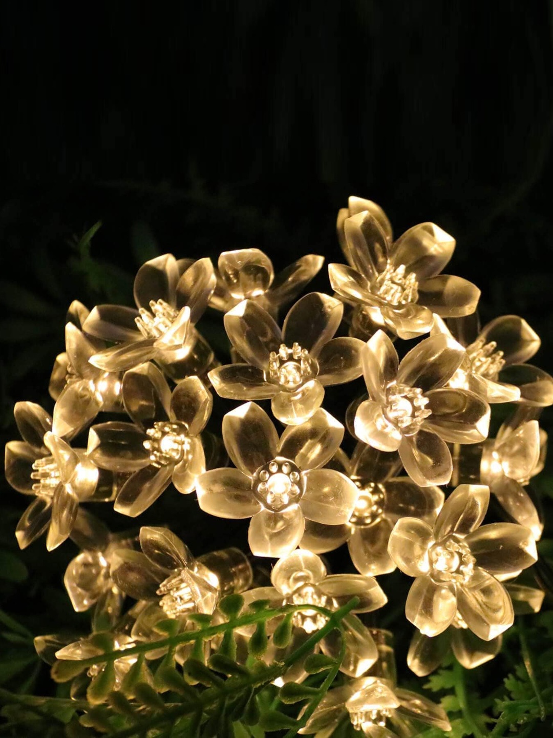 

XERGY Off White 30 LED Fairy Flower Outdoor & Indoor Waterproof Light String Lights