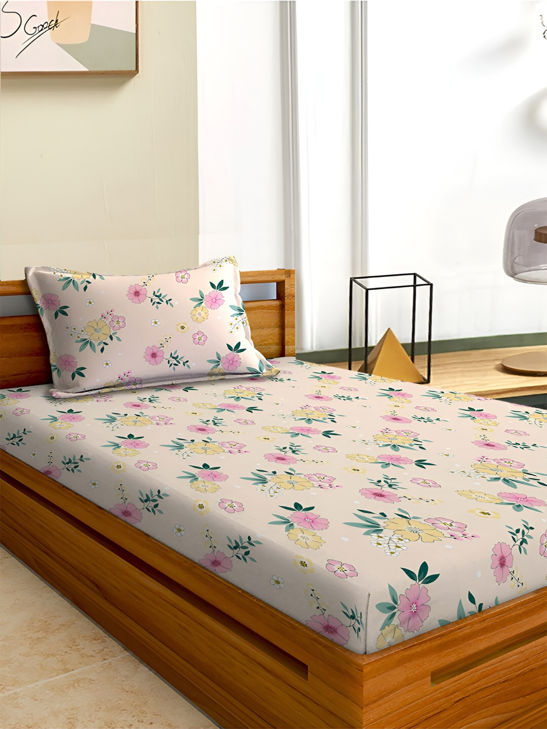 

Aura Peach-Coloured & Yellow Floral 180 TC Single 120 GSM Bedsheet with Pillow Cover