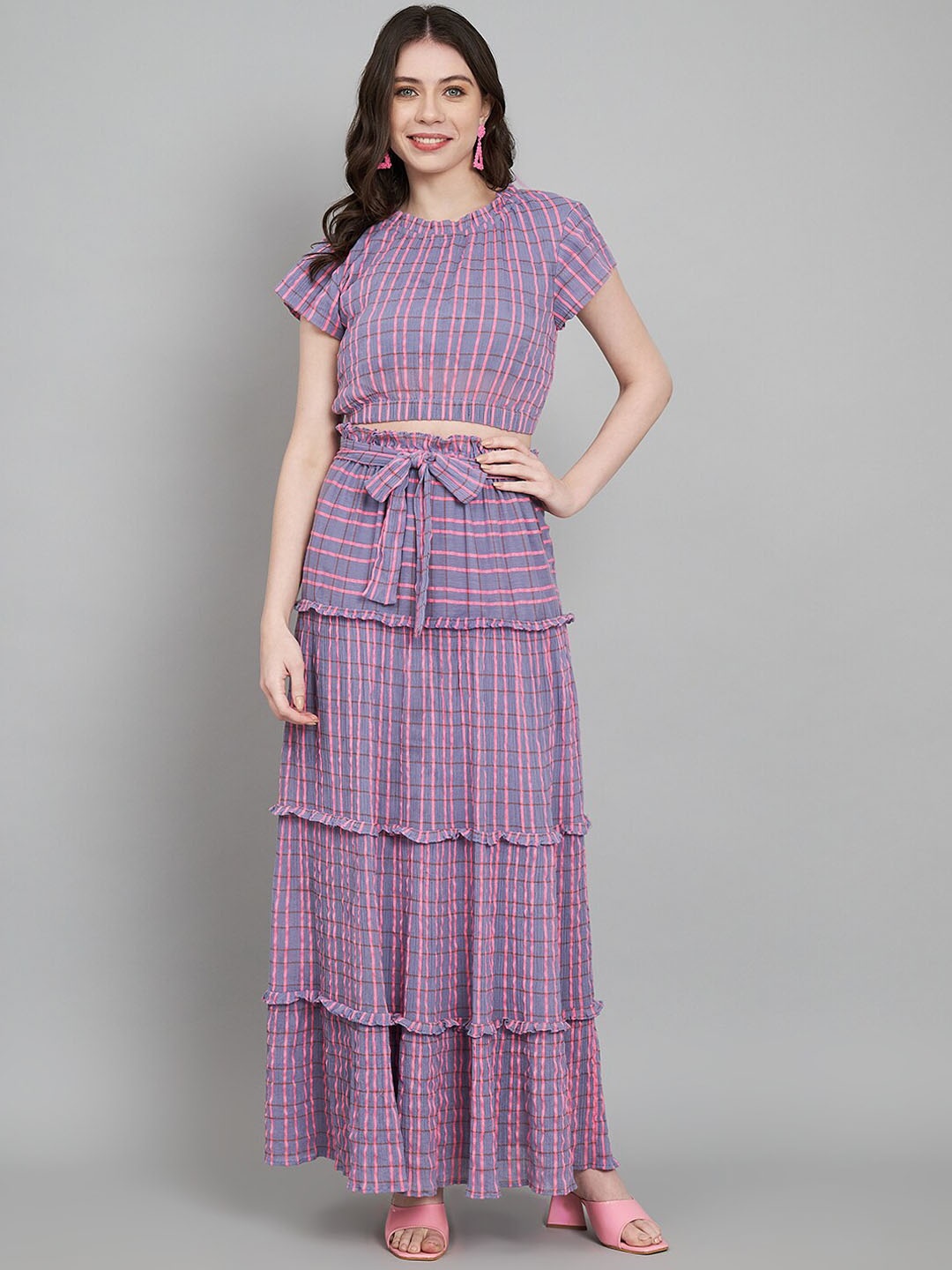 

Amagyaa Checked Crop Top With Skirt, Grey