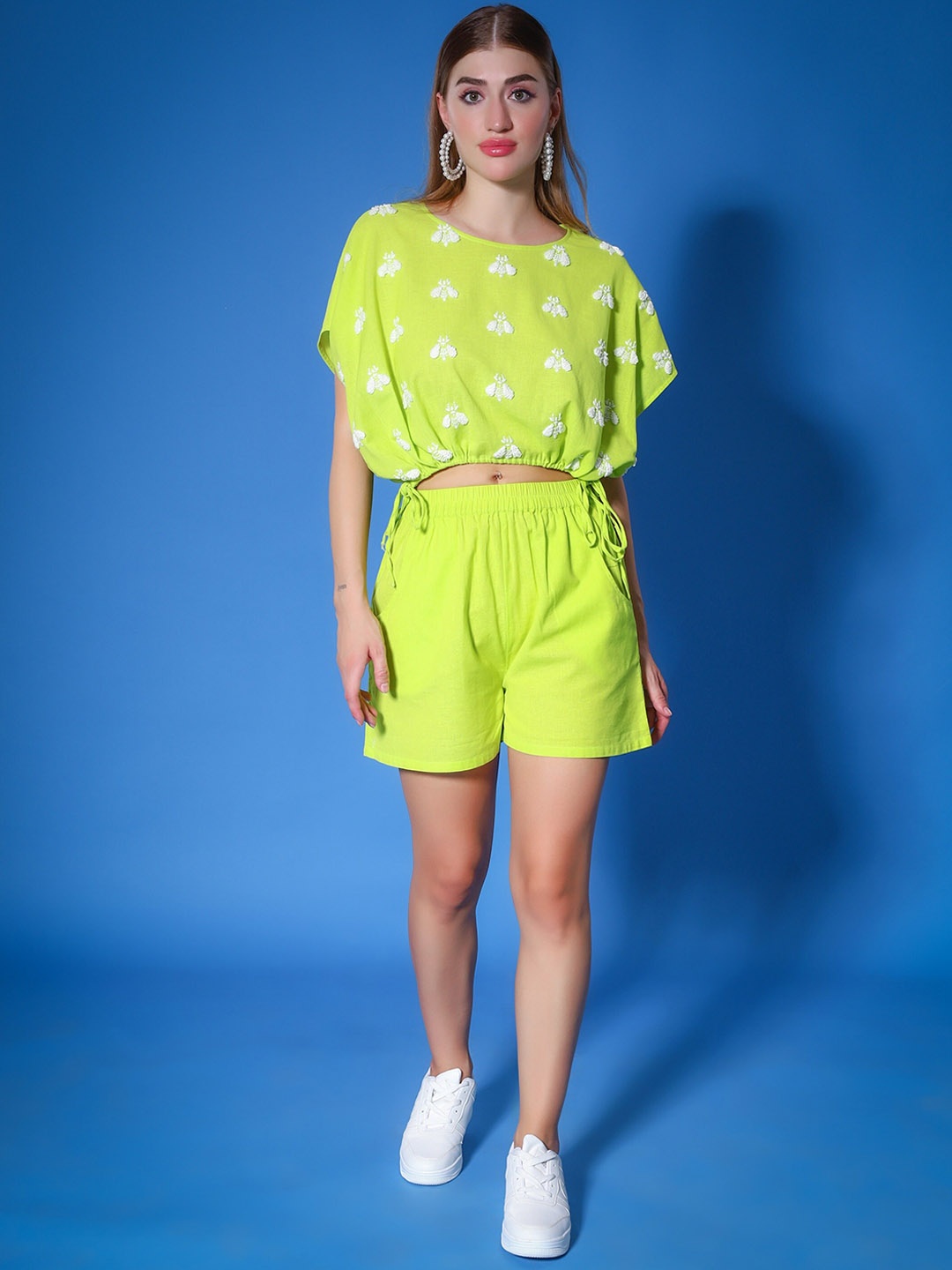 

Amagyaa Embroidered Linen Crop Top With Shorts, Lime green