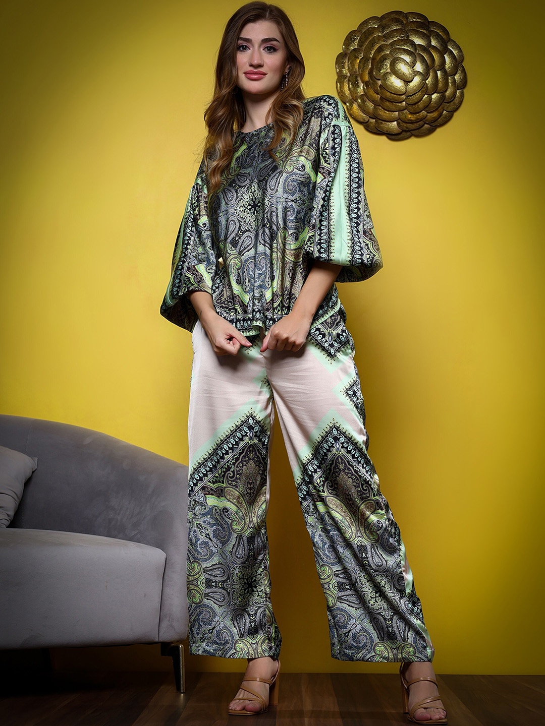 

Amagyaa Paisely Printed Satin Top With Trouser, White
