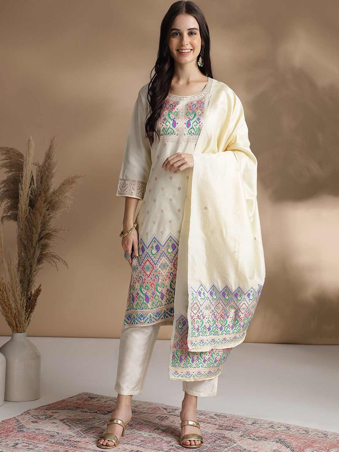 

KAVINDI Floral Woven Design Kurta With Trousers & Dupatta, Cream