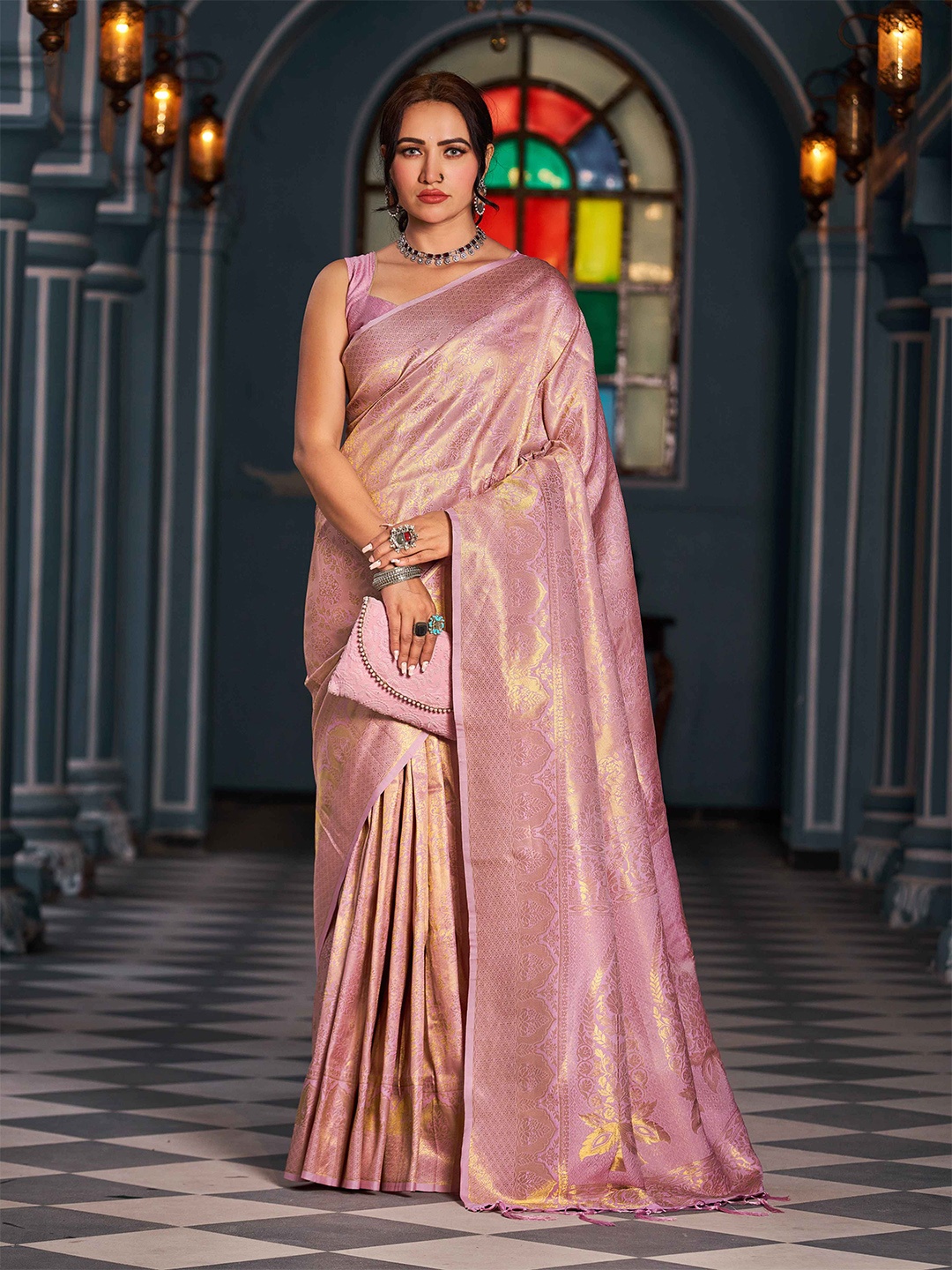 

SWORNOF Ethnic Motifs Woven Design Zari Saree, Purple
