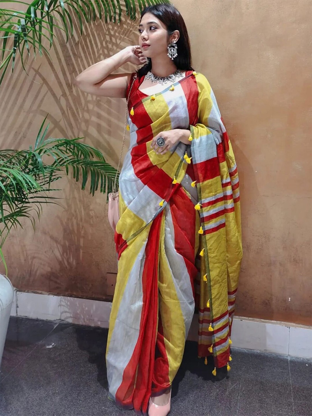 

ODETTE Striped Tasseled Saree, Red