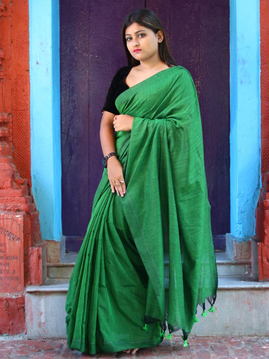 

ODETTE Cotton Blend Festive Saree, Green