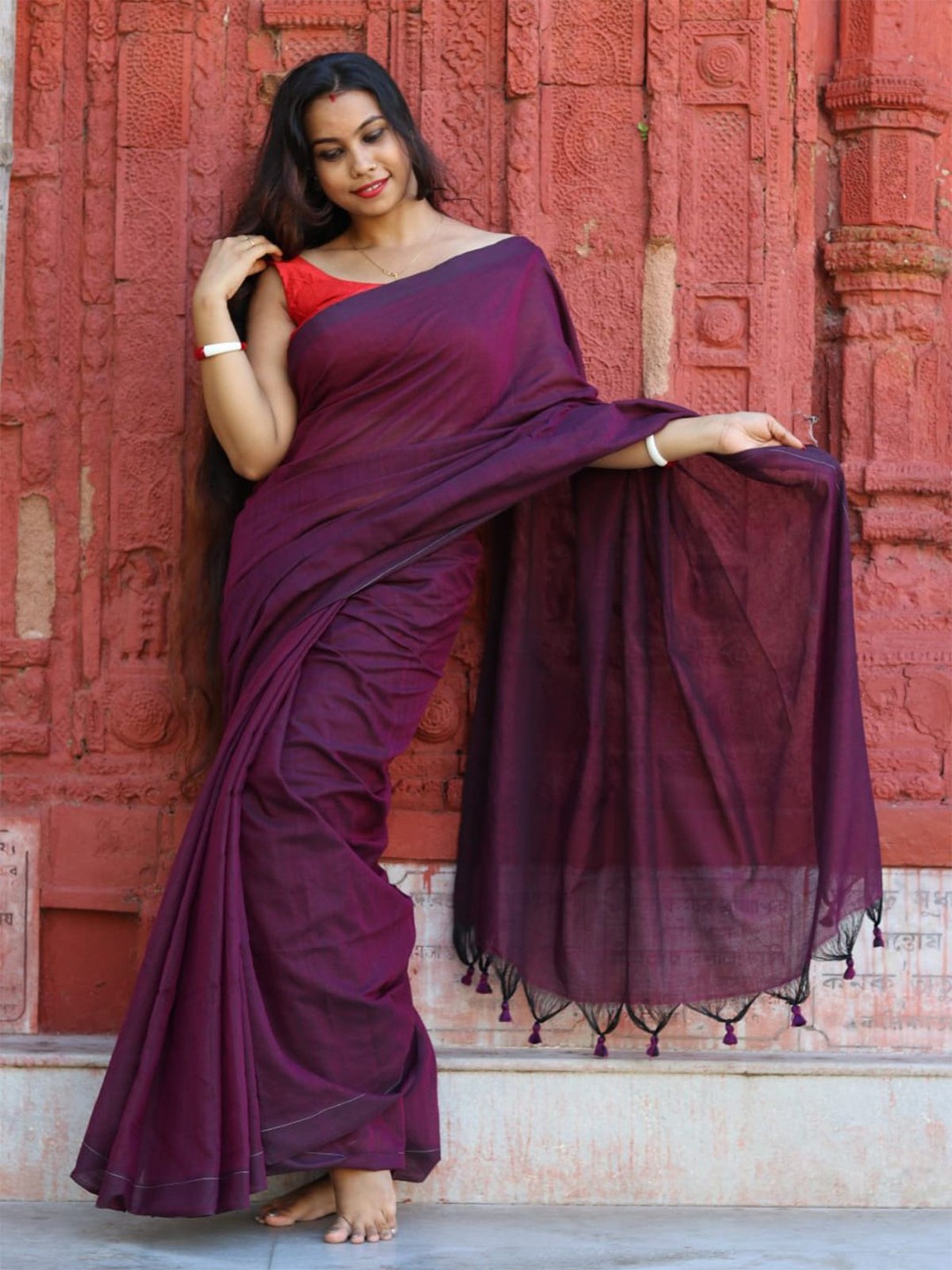 

ODETTE Cotton Blend Festive Saree, Purple