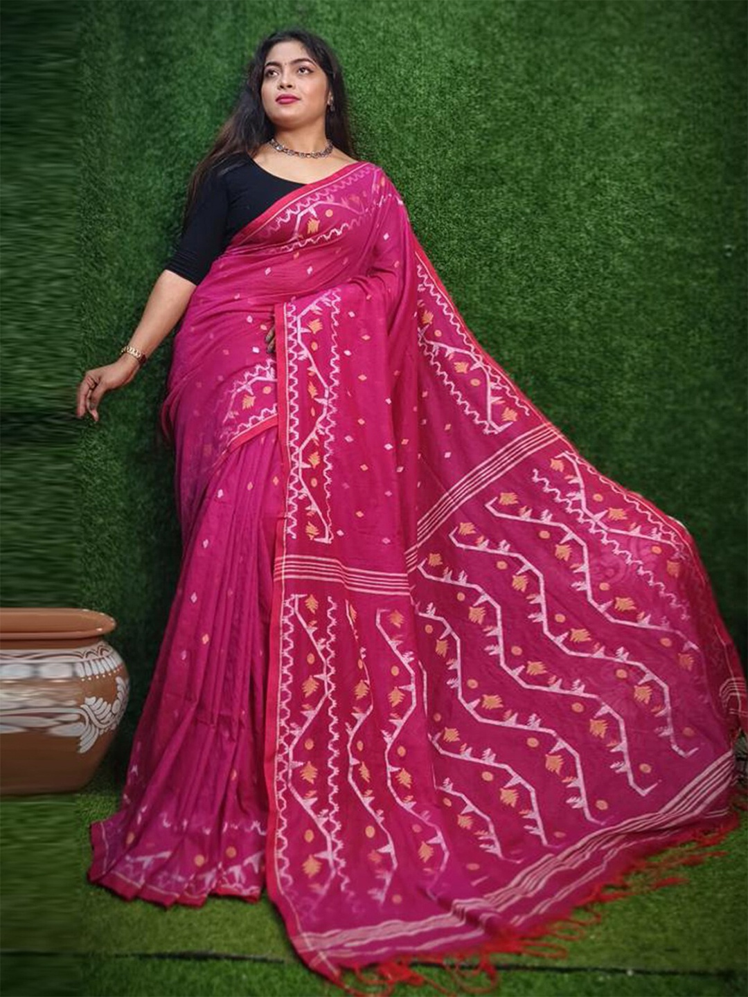 

ODETTE Ethnic Woven Design Zari Jamdani Saree, Pink