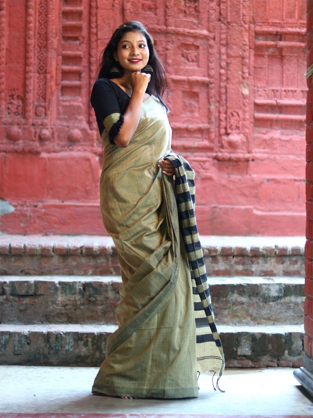 

ODETTE Cotton Blend Festive Saree, Green