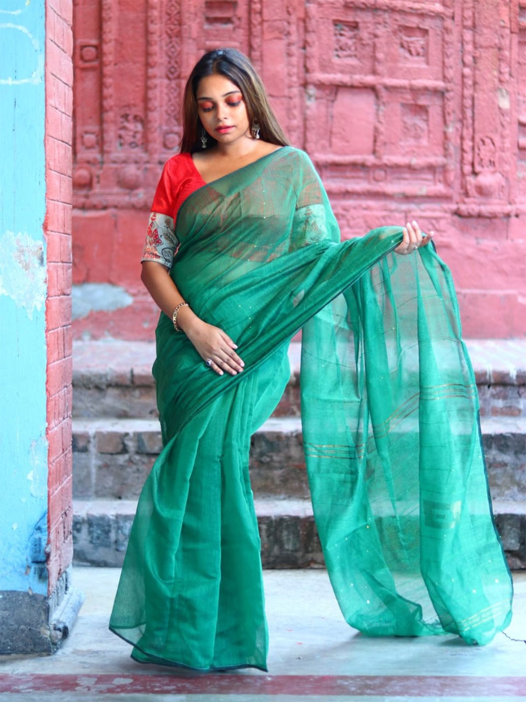 

ODETTE Embellished Sequinned Saree, Green