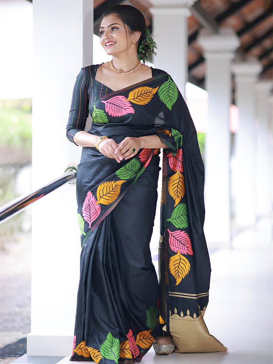 

KALINI Floral Printed Zari Banarasi Saree, Black