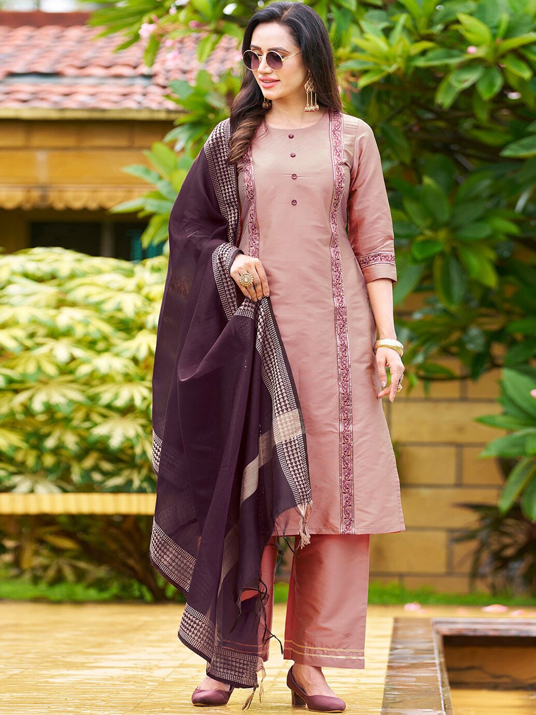 

SKYLEE Ethnic Motifs Embroidered Kurta With Palazzos & Dupatta, Peach